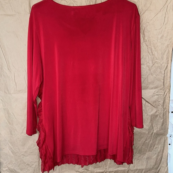 Red blouse - Picture 3 of 3